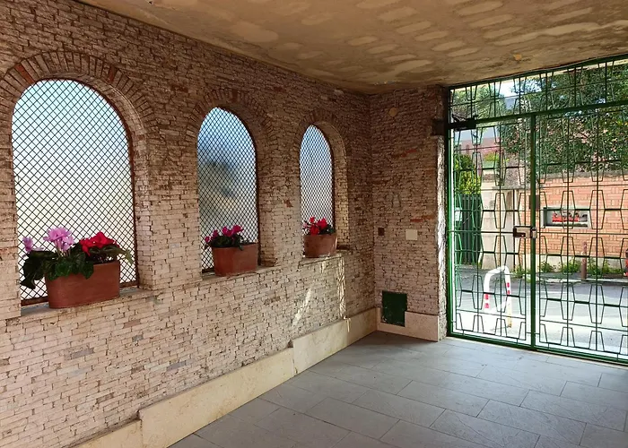 Vatican Treasure Garden Apartment Rom