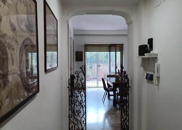 Vatican Treasure Garden Apartment *